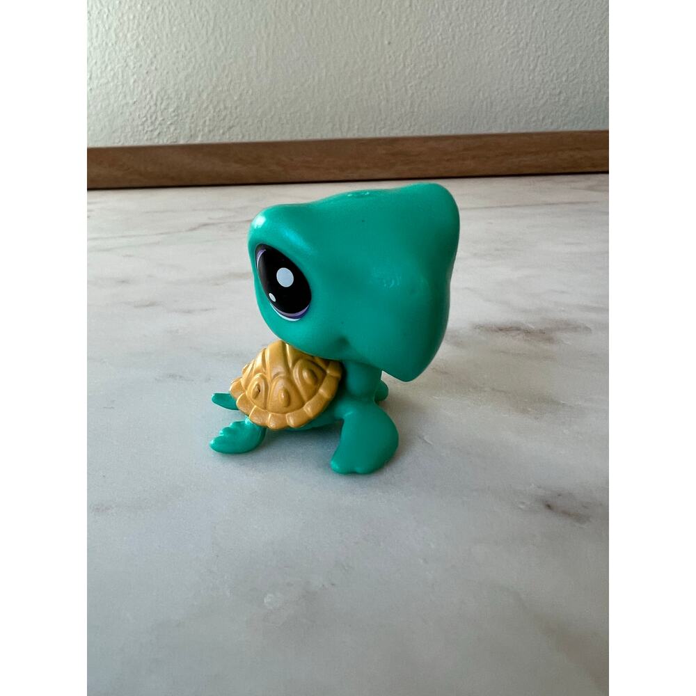 Littlest Pet Shop Sea Turtle #60 Captain Gilturtle G6 series LPS